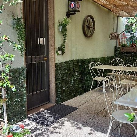 Locanda La Tana Del Luppolo Вальмадрера Екстер'єр фото
